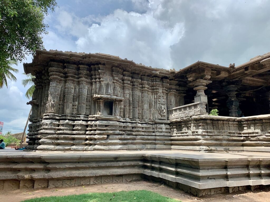 తెలంగాణలో 800 ఏళ్ల పురాతన ఆలయ పునర్నిర్మాణం – ఆనందవార్త!